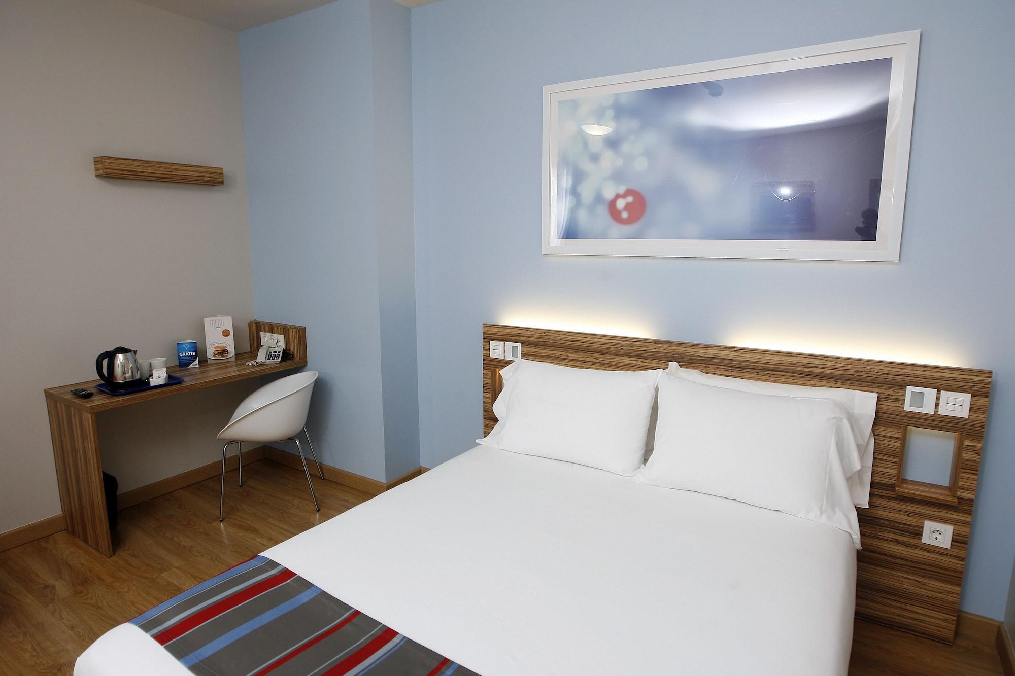 Travelodge Madrid Metropolitano Exteriör bild
