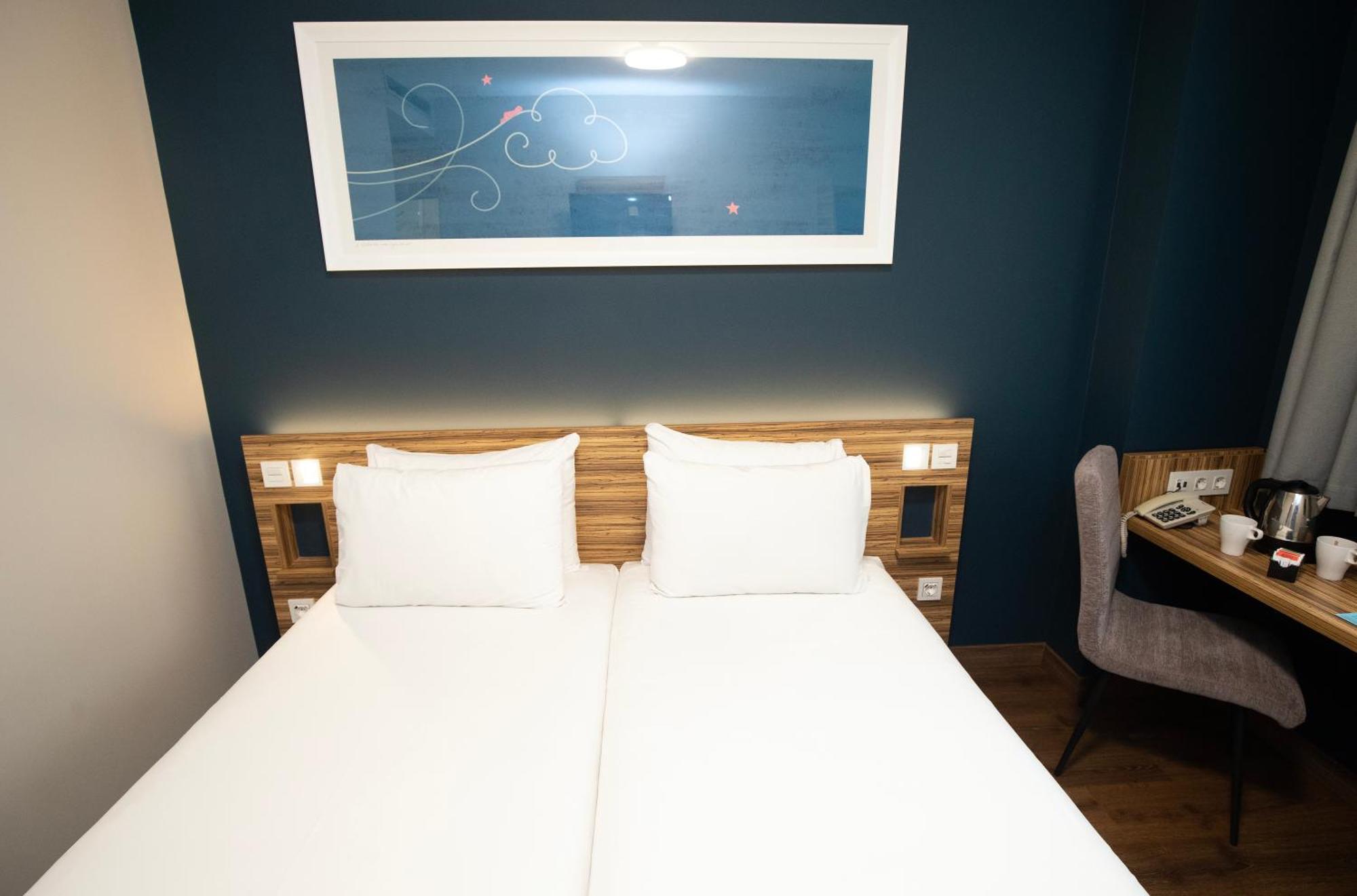 Travelodge Madrid Metropolitano Rum bild