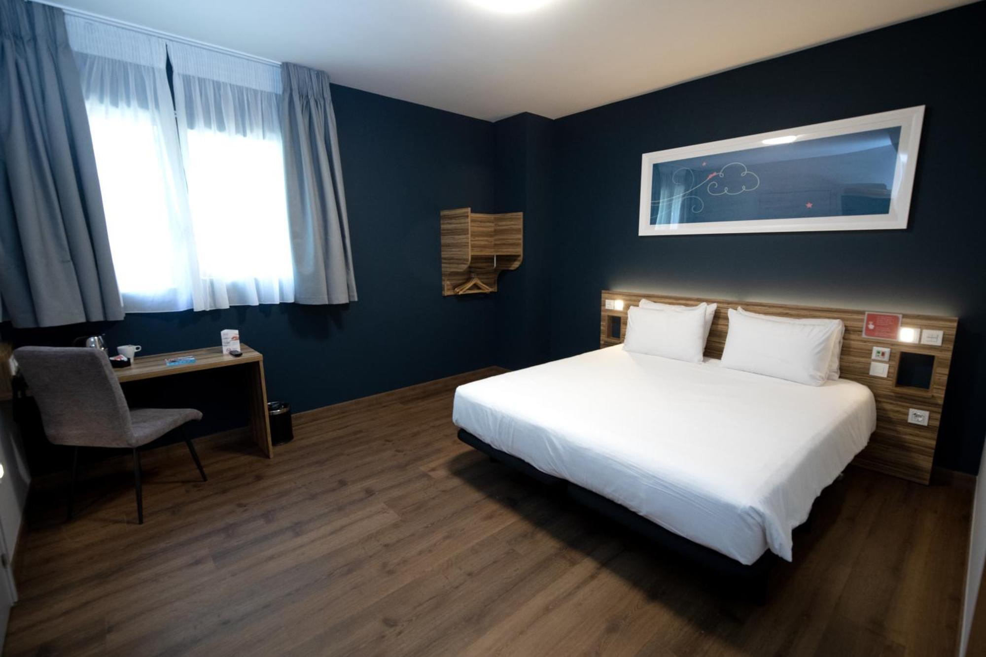 Travelodge Madrid Metropolitano Rum bild