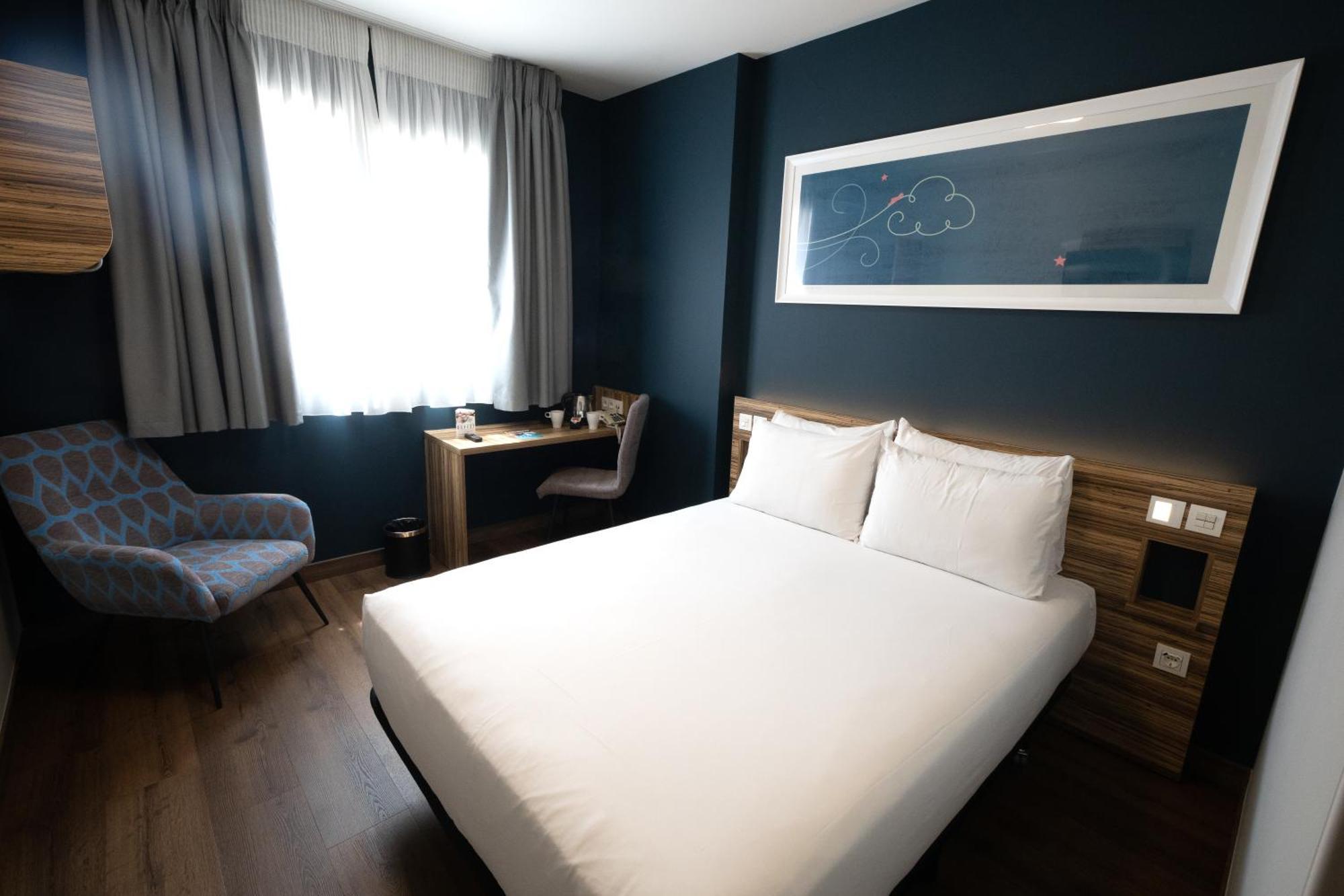 Travelodge Madrid Metropolitano Rum bild